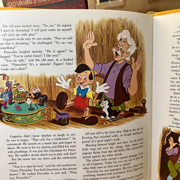 Vintage 1971 The New Walt Disney Treasury 10 Favorite Stories - Picture 9 of 12